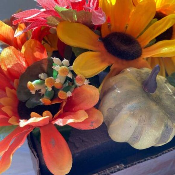 Table Centerpiece Fall Harvest Floral Box Thanksgiving Fall Leaves and Pumpkins - Picture 8 of 14